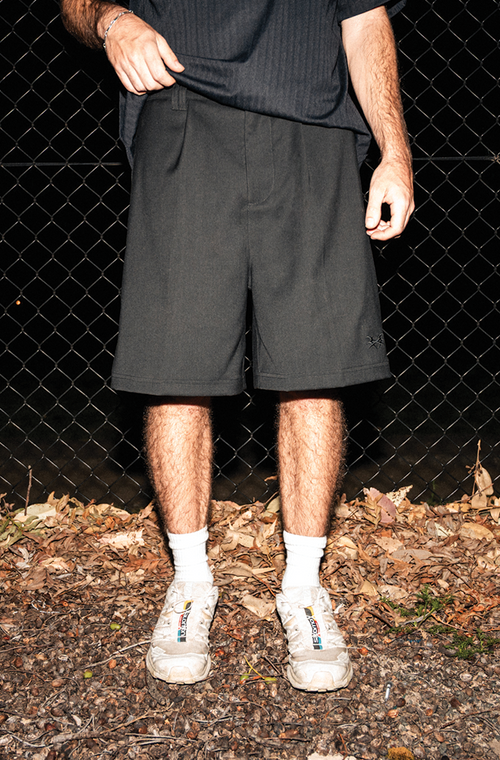 MIDIRON Tour Spec Pleated golf shorts in black